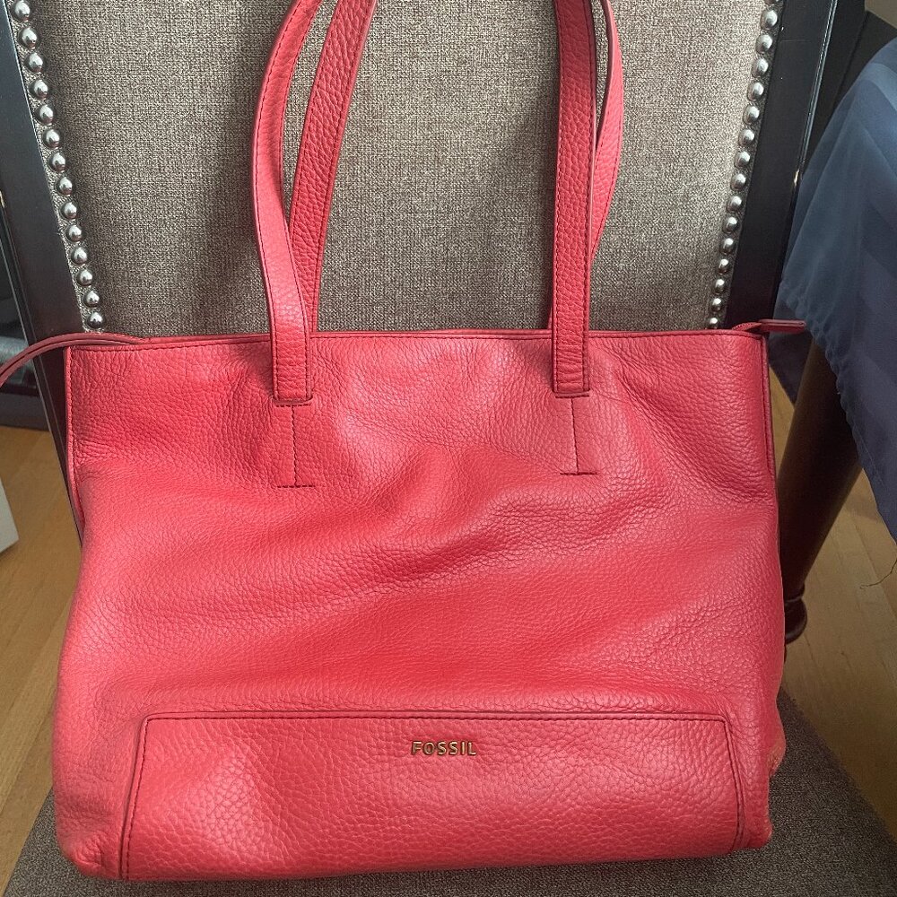 Fossil Red Pebbled Leather Purse